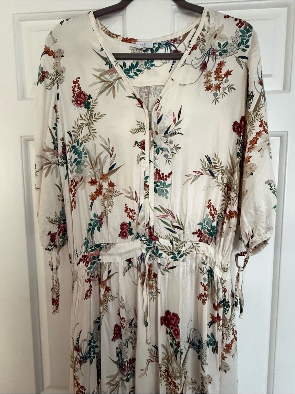 Cream Floral Maxi Dress with Drawstring Waist - Picture 3 of 4